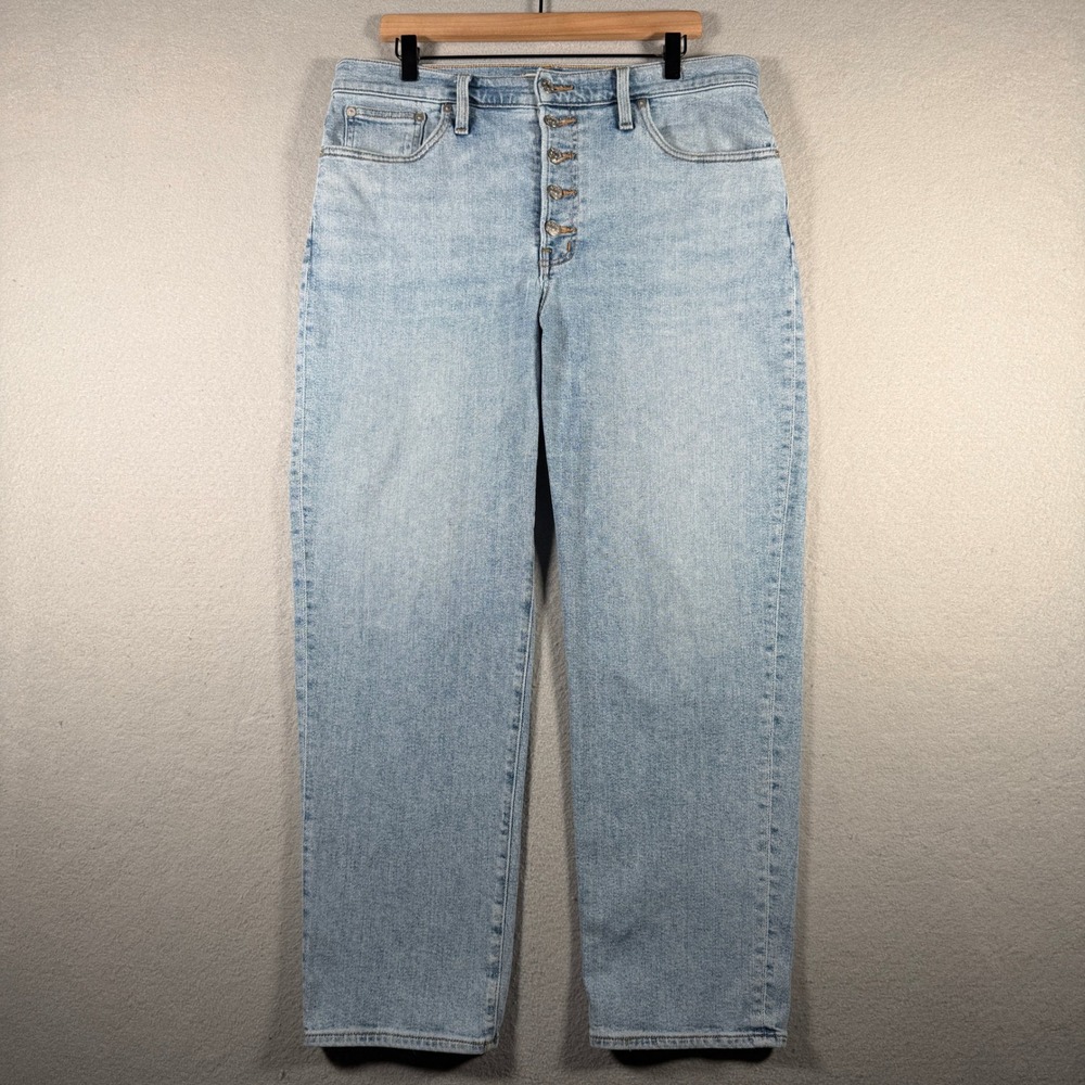 Madewell The Perfect Vintage Straight Jean Light Wash Button Fly Size 31 36x29
